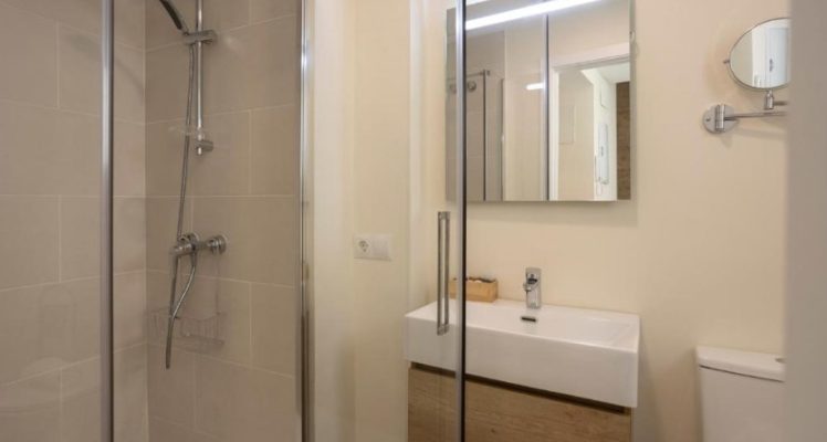 635f9b5f4376530016d378e6_Old Town Home Collection 3_5